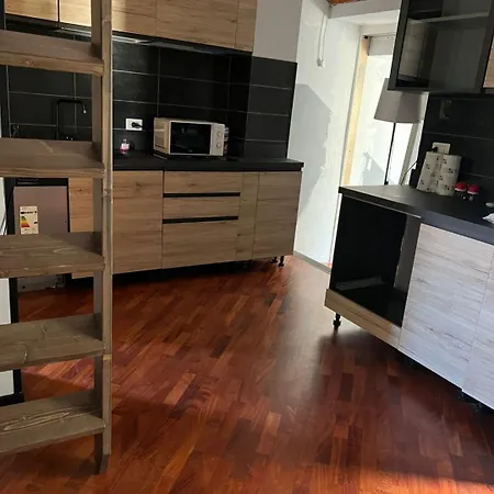 Benedetta Loft 아파트